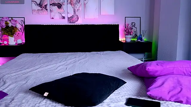 Girl Next Door 18 online show from 04-29-26, 07:42