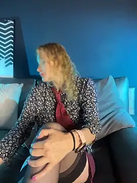 EvangelineLove  online show from 05-04-26, 07:43