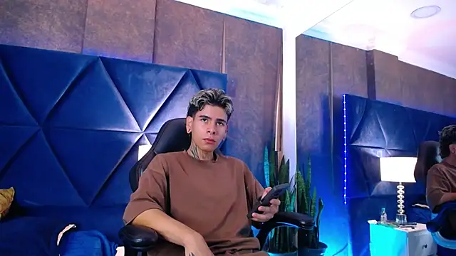 Snapshot of Bel_Sebu chatting on 04-08-26, 09:37 Bel Sebu online show from 04-08-26, 09:37