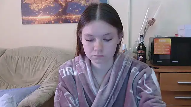 JessicaHolland1 online show from 05-19-26, 05:14