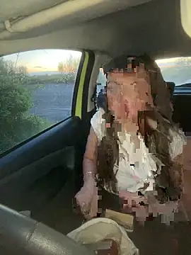 MiaLovesxxx online show from 04-27-26, 07:56