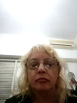 MatureElegantWidow online show from 05-07-26, 11:54