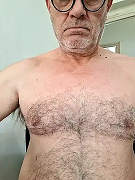 julenvcia online show from 04-23-26, 03:14