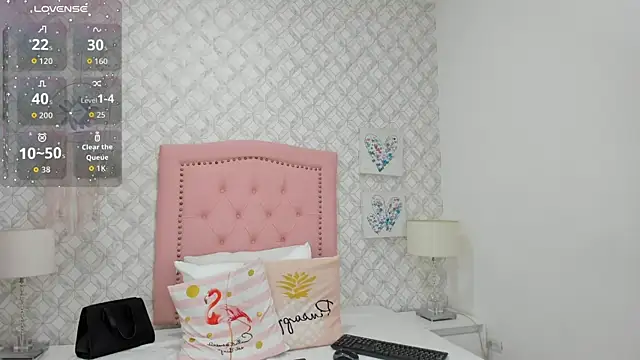 Snapshot of sofia_martinez_9 chatting on 06-18-26, 07:18 sofia martinez 9 online show from 06-18-26, 07:18