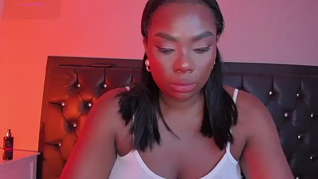 Snapshot of hugeboobs-ebony chatting on 05-19-26, 11:11 hugeboobs-ebony online show from 05-19-26, 11:11