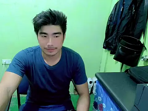 Snapshot of Hunkfireman chatting on 04-19-26, 10:36 Hunkfireman online show from 04-19-26, 10:36