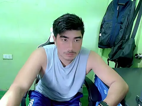 Snapshot of Hunkfireman chatting on 05-15-26, 11:01 Hunkfireman online show from 05-15-26, 11:01