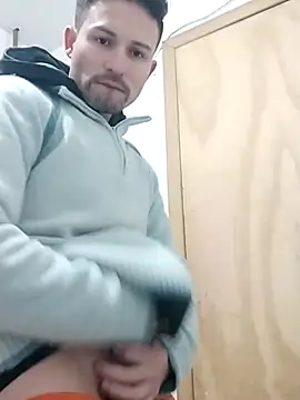 Joelcio19cm online show from 05-13-26, 04:21
