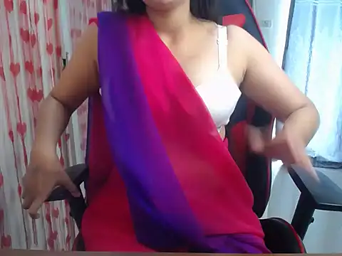 Snapshot of Kinky_babyy chatting on 04-08-26, 06:46 Kinky babyy online show from 04-08-26, 06:46
