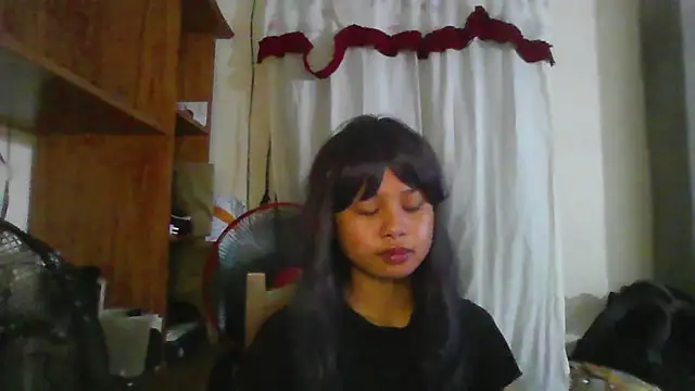 Snapshot of BethelScholnick chatting on 04-24-26, 10:39 BethelScholnick online show from 04-24-26, 10:39