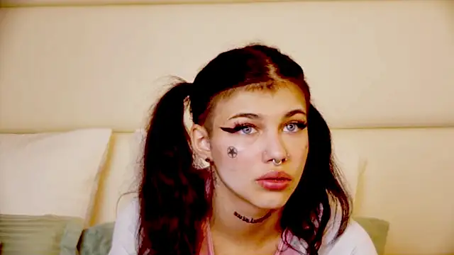 YasminnStorm online show from 07-27-26, 04:08