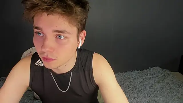 zeriax online show from 04-06-26, 01:36