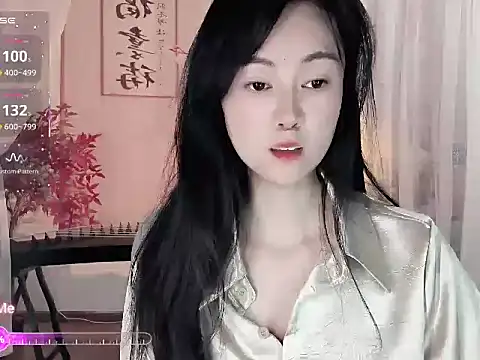 Snapshot of noomi-1111 chatting on 04-07-26, 02:34 noomi-1111 online show from 04-07-26, 02:34