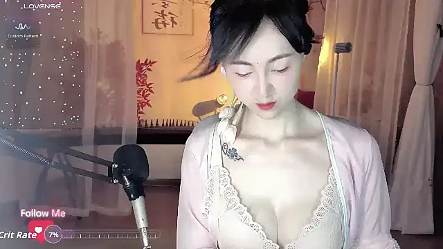 noomi-1111 online show from 06-03-26, 12:35