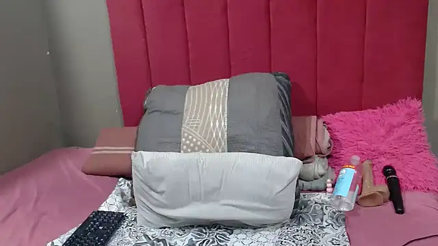 PinkyxGodess online show from 04-27-26, 10:41
