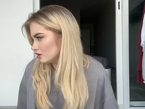 Snapshot of kirtova_ chatting on 06-01-26, 11:56 kirtova online show from 06-01-26, 11:56