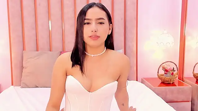 Snapshot of Zoe_Monrow chatting on 07-03-26, 12:11 Zoe Monrow online show from 07-03-26, 12:11