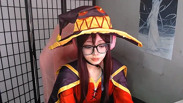 Snapshot of SaxonDibs chatting on 06-16-26, 01:03 SaxonDibs online show from 06-16-26, 01:03