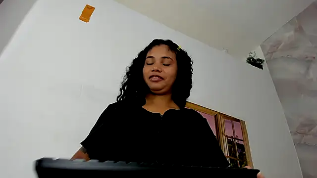 EllyBloom online show from 07-05-26, 01:51