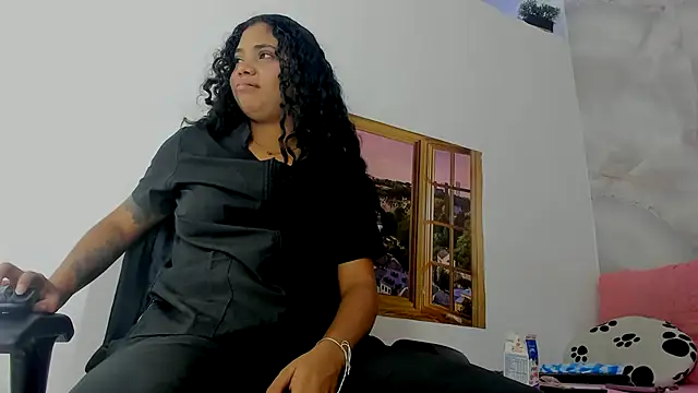 EllyBloom online show from 07-06-26, 01:52
