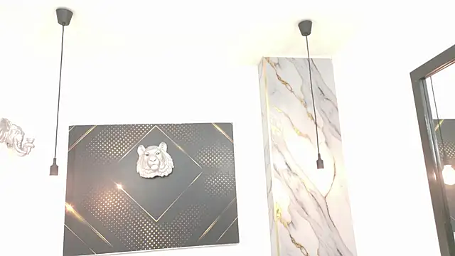 Snapshot of GoldenDesireX_ chatting on 05-17-26, 06:48 GoldenDesireX online show from 05-17-26, 06:48