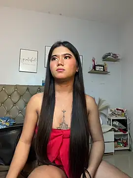 Snapshot of JassmineLove chatting on 04-17-26, 04:21 JassmineLove online show from 04-17-26, 04:21