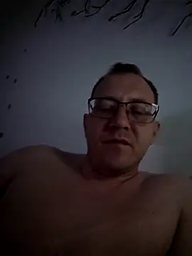 Snapshot of Adamus41 chatting on 04-06-26, 08:43 Adamus41 online show from 04-06-26, 08:43