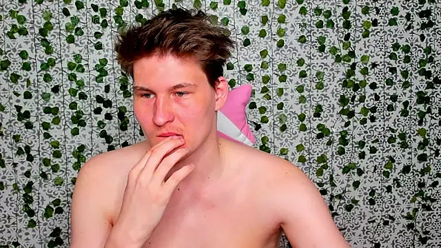 Snapshot of _Srifi_ chatting on 04-13-26, 09:09 Srifi online show from 04-13-26, 09:09