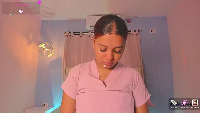 Snapshot of sweetkimmie_ chatting on 05-15-26, 12:34 sweetkimmie online show from 05-15-26, 12:34