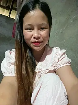 Snapshot of Hini_cute chatting on 05-21-26, 01:45 Hini cute online show from 05-21-26, 01:45