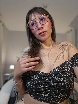Mar puentes online show from 07-18-26, 01:54