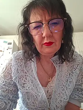 Snapshot of LaliaMia chatting on 04-19-26, 02:44 LaliaMia online show from 04-19-26, 02:44