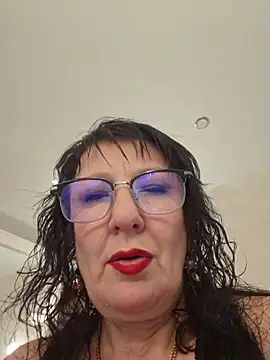 Snapshot of LaliaMia chatting on 06-27-26, 02:49 LaliaMia online show from 06-27-26, 02:49