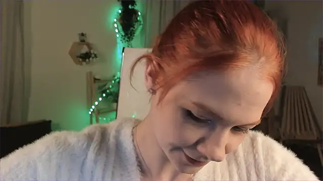 Snapshot of LisaAris chatting on 05-03-26, 03:29 LisaAris online show from 05-03-26, 03:29