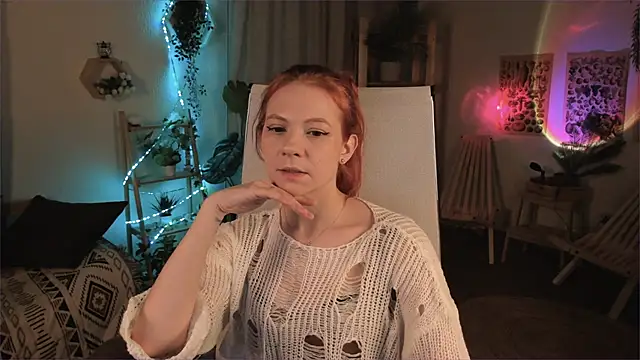 Snapshot of LisaAris chatting on 05-05-26, 06:27 LisaAris online show from 05-05-26, 06:27