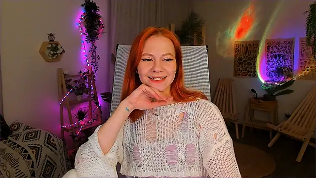 Snapshot of LisaAris chatting on 05-07-26, 03:50 LisaAris online show from 05-07-26, 03:50
