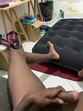 Snapshot of kcetepreto chatting on 04-08-26, 02:44 kcetepreto online show from 04-08-26, 02:44