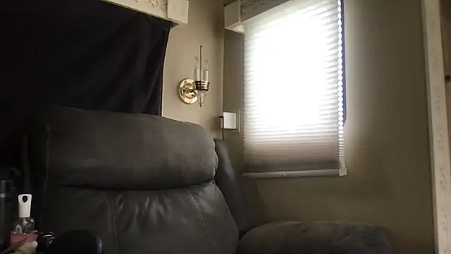 GypsiiCornel online show from 04-26-26, 02:48