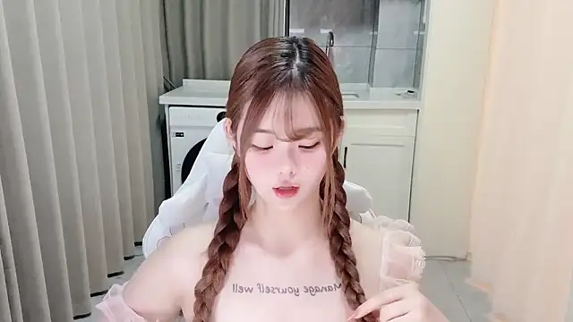 Snapshot of xiaoyugan_cute chatting on 07-10-26, 03:25 xiaoyugan cute online show from 07-10-26, 03:25