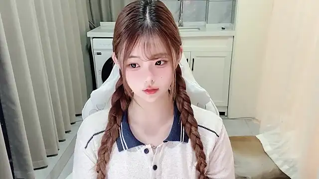 Snapshot of xiaoyugan_cute chatting on 07-15-26, 03:17 xiaoyugan cute online show from 07-15-26, 03:17