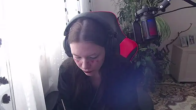 PunyKnee online show from 04-07-26, 10:05