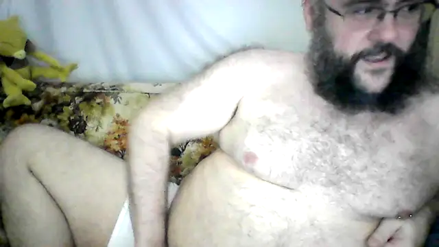 Snapshot of BriTheTopBear chatting on 04-20-26, 04:48 BriTheTopBear online show from 04-20-26, 04:48