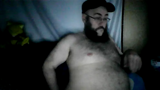 Snapshot of BriTheTopBear chatting on 05-16-26, 02:19 BriTheTopBear online show from 05-16-26, 02:19