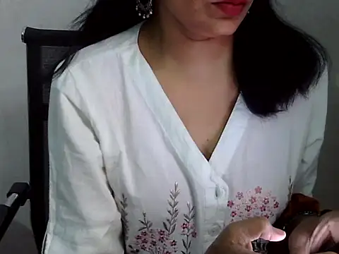 Snapshot of lustybebo chatting on 04-07-26, 04:46 lustybebo online show from 04-07-26, 04:46