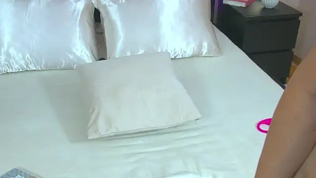 Kaya Bliss online show from 06-13-26, 12:41