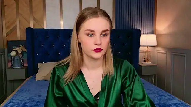 Snapshot of Molly_Voses chatting on 05-07-26, 08:36 Molly Voses online show from 05-07-26, 08:36
