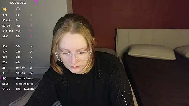 Snapshot of JessieWayy chatting on 05-14-26, 01:12 JessieWayy online show from 05-14-26, 01:12
