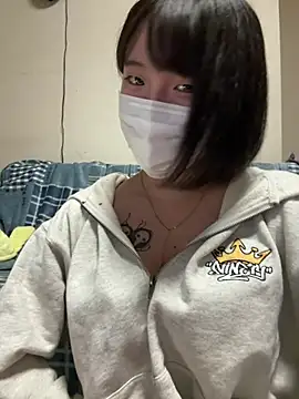 Snapshot of o_Yuki_o chatting on 07-20-26, 04:27 o Yuki o online show from 07-20-26, 04:27
