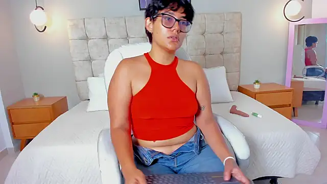 roxy sweet18 online show from 04-07-26, 08:53