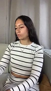 DulceLatinaxo online show from 06-05-26, 09:42